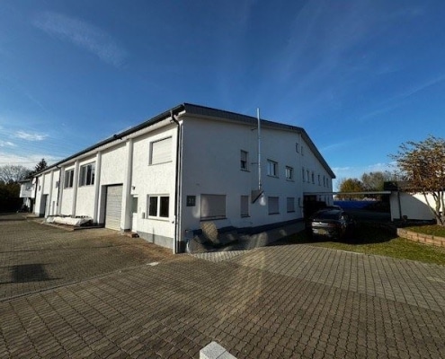 HALLE -BÜRO- WOHNEN-VERMIETEN